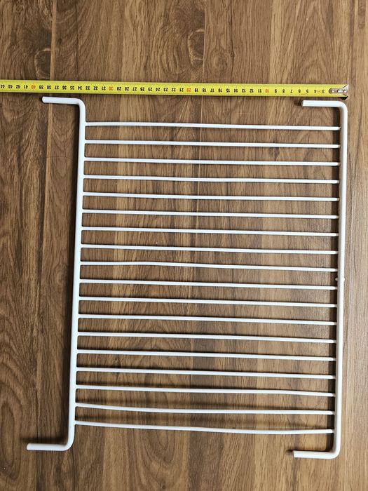 Продам решётку полку для холодильника