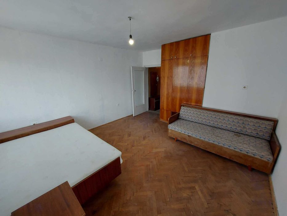 Продава се Двустаен апартамент в Омуртаг - 51 кв.м за 680 €/кв.м - Снимка #6