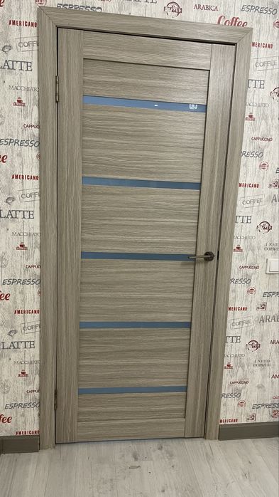 Двери межкомнатные б/у