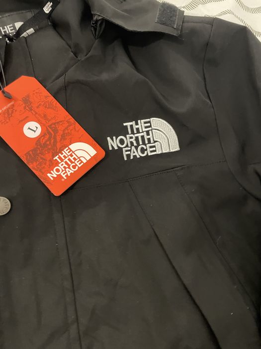 Geaca de ploaie The North Face