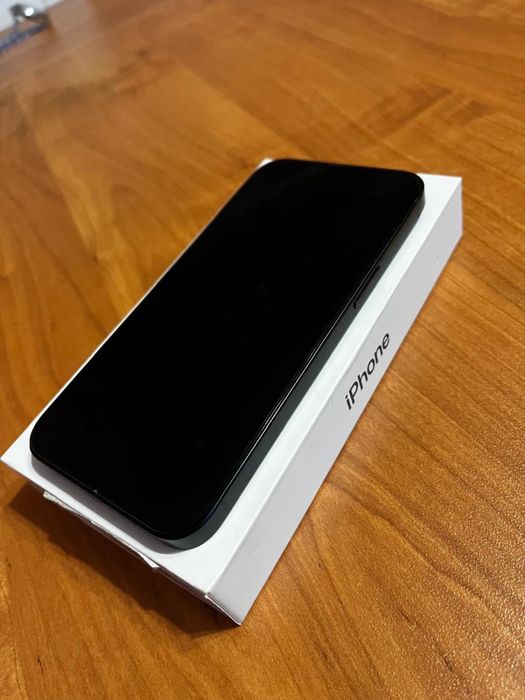 Айфон 13 ,черный 128