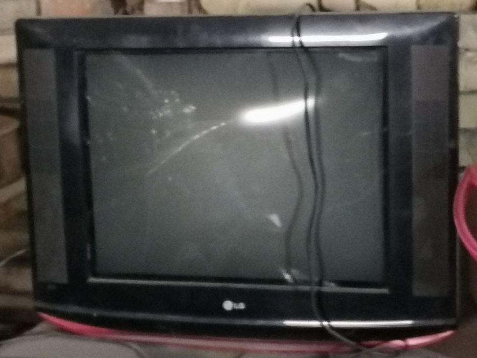 LG televizor ishlaydi
