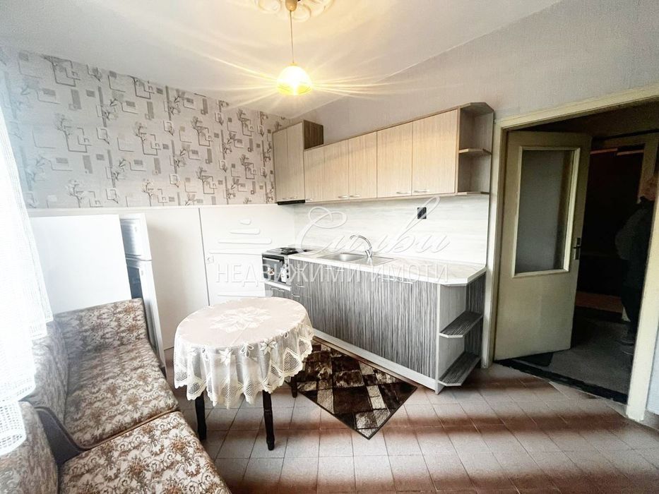 Продава се Тристаен апартамент в Шумен, Добруджански - 86 кв.м за 1779 €/кв.м - Снимка #6