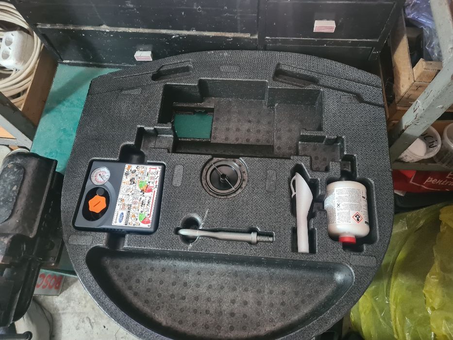 Kit ford kuga polistiren + polita portbagaj