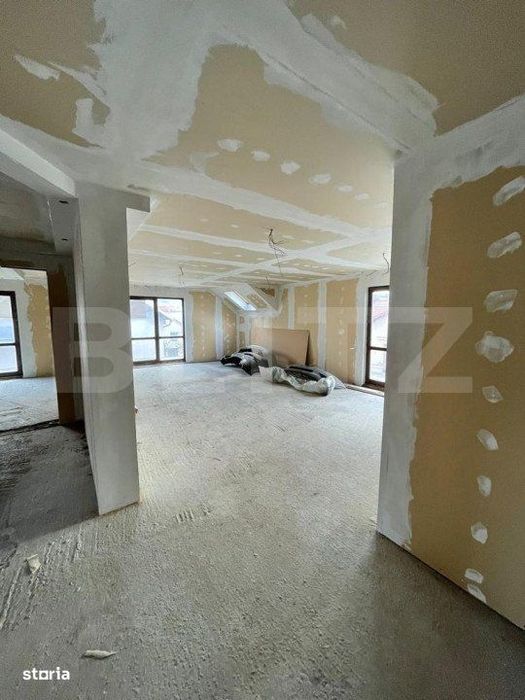 Apartament cu destinatii multiple, semifinisat, 227 mp, zona Scheia