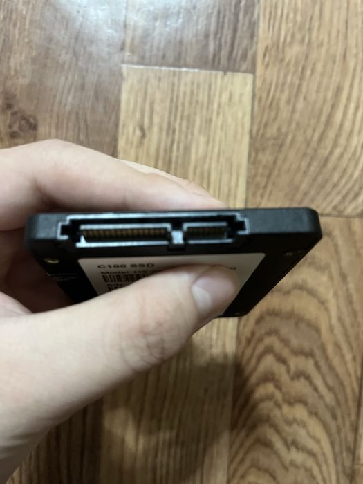 Продам Sata ssd hikvision