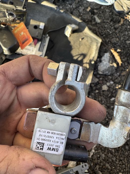 Минусива клема бмв е70 х5