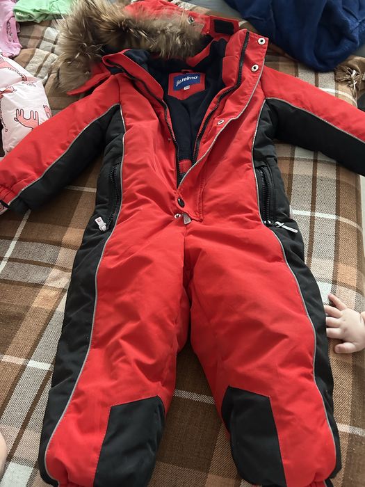 Продам комбинезоны для мальчика