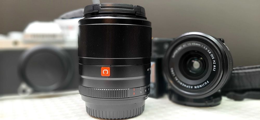FUJIFILM X-T200 с обективи Fujifilm Fujinon XC 15-45mm f/3.5-5.6 OIS PZ,  Viltrox 56mm F/1.4 XF за Fujifilm X