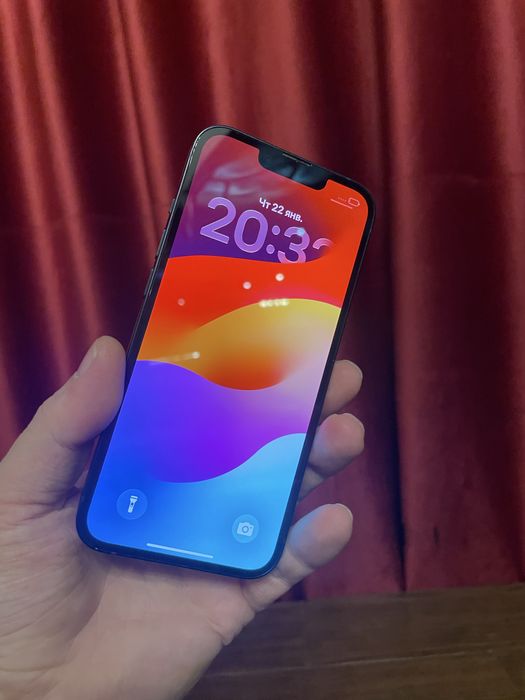 продаю айфон 13 128гб в идеале