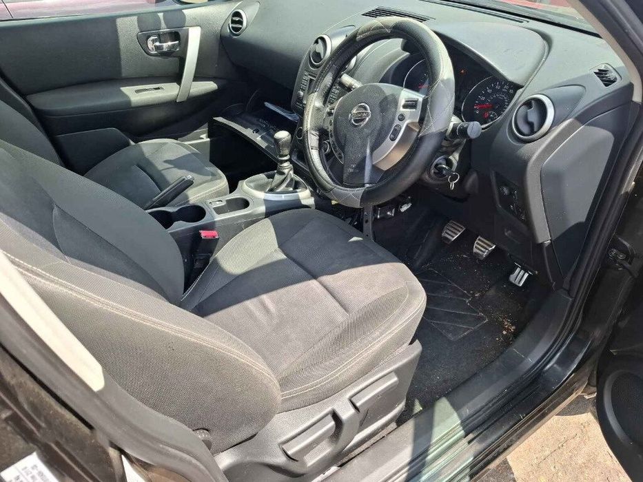 Emblema Nissan Qashqai facelift (2010-2013) [NJ10] 2011