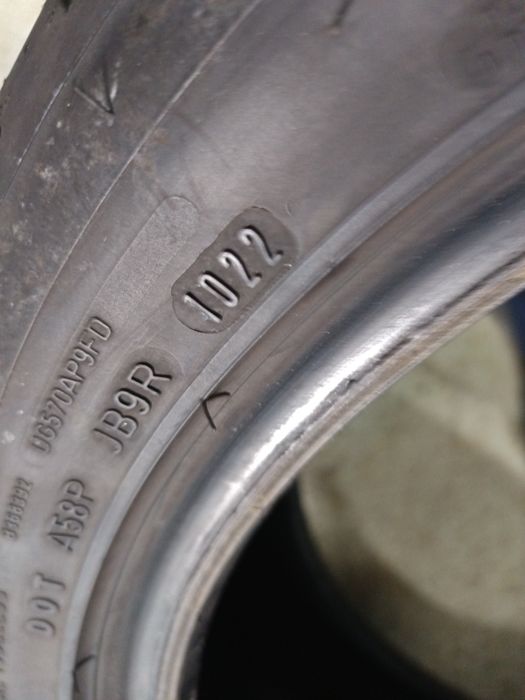 4бр.летни гуми 235/45/17(2бр.Michelin 2бр.Dunlop)