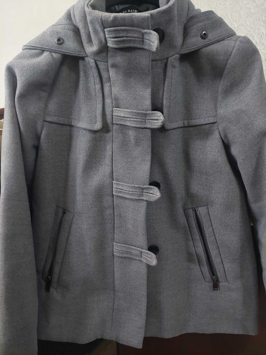 Късо палтенце ZARA