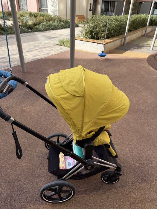 Шикарная cybex priam в редком горчичном цвете