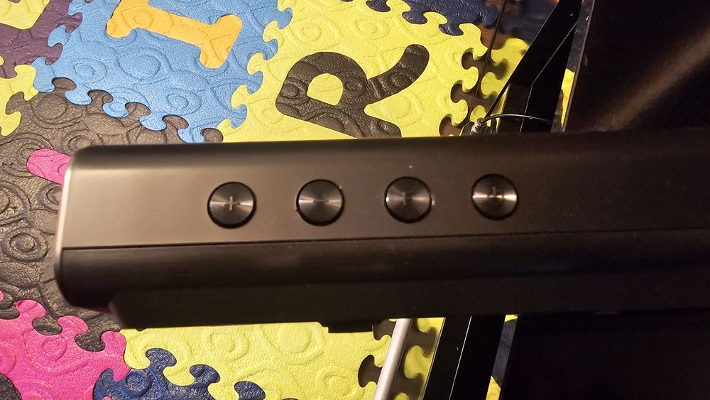 Саундбар LG SQC1