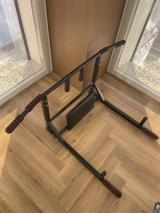 Турник навесной .