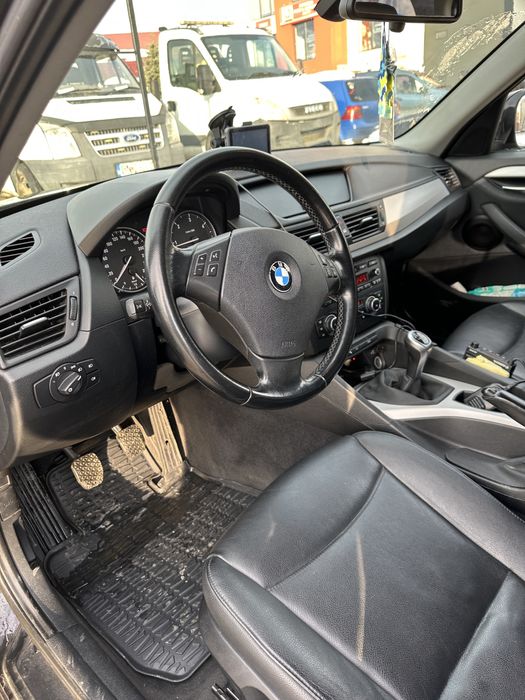 Vand BMW X1 - anul 2010