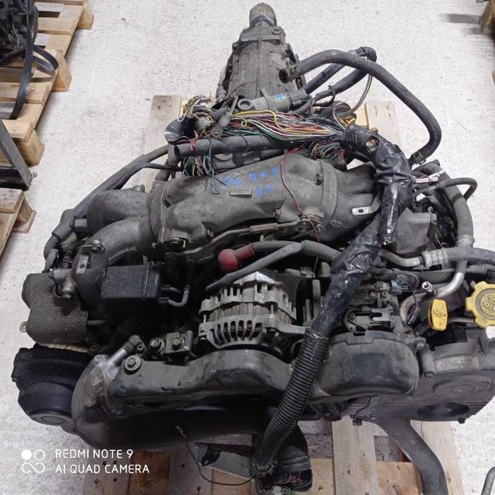 Двигатель Subaru Legacy BE5 B12 EJ204