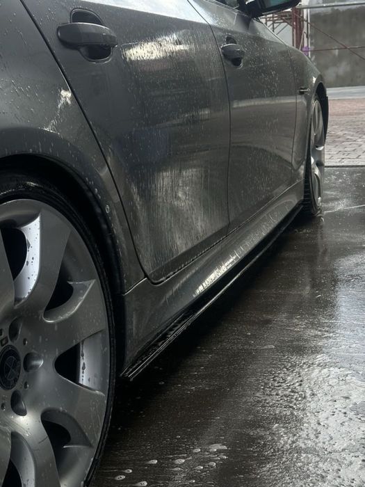 Prelungire praguri M-Perf BMW seria 5 E60 E61 (2003-2010) negru lucios