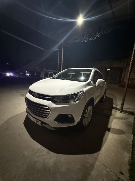 Tracker 1 sotiladi avtomat full