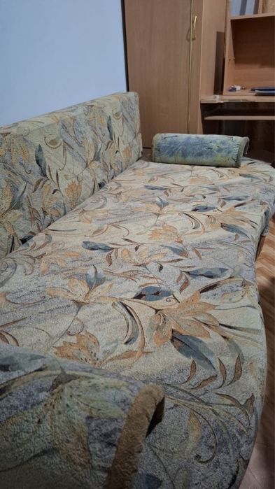 Диван продаю дешево