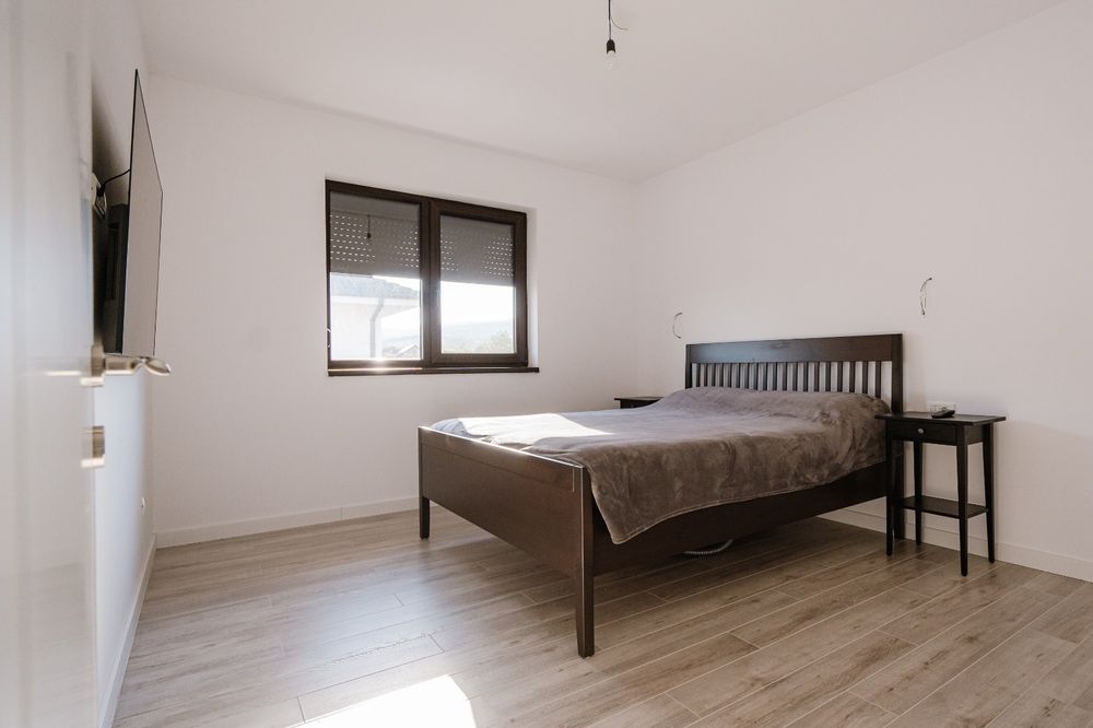 DUPLEX MODERN DE VÂNZARE în ALBA IULIA | 118 m² utili | 250 m² teren | Aproape de CETATE