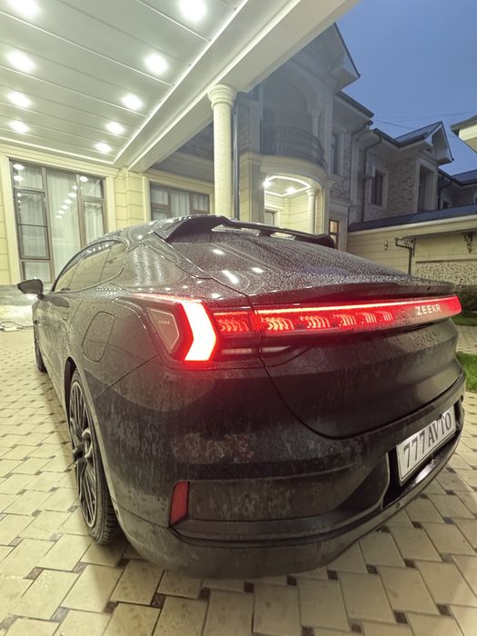 Zeekr 001 Dual motor 2023 Full