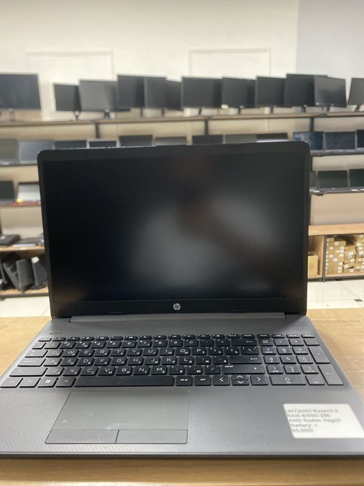 Ноутбук HP AMD Ryzen3-3/RAM8/SSD256/Radeon Vega3