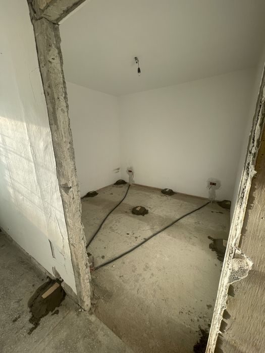 Vand apartamnet 4 camera