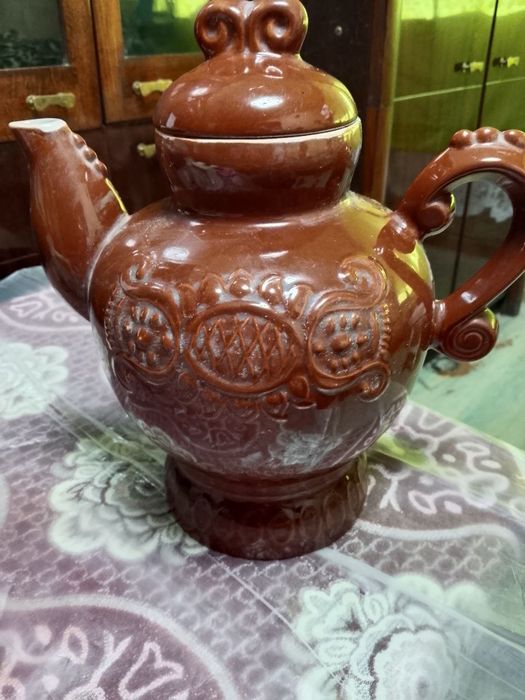 Продам чайник винтажный