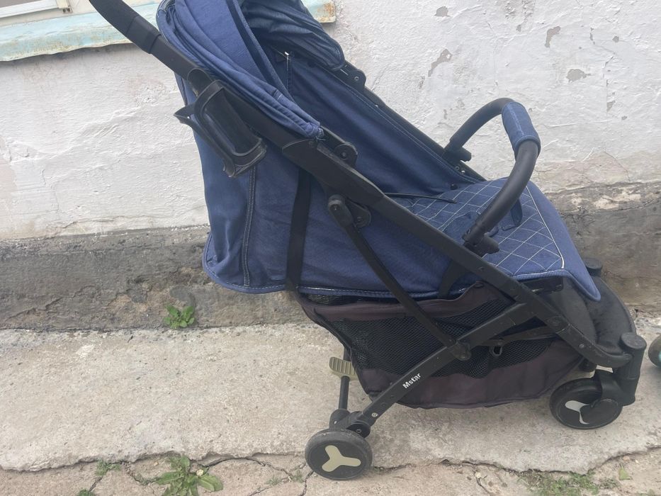 Коляска срочно сатылады