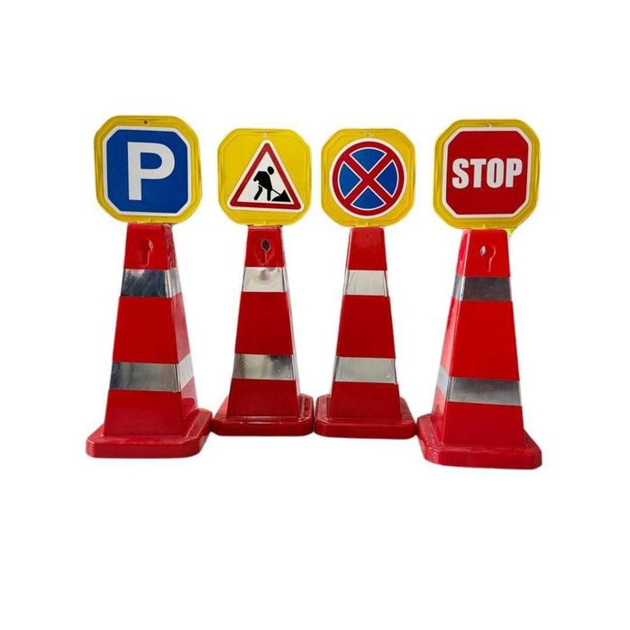 Дорожный знак / дорожный барьер / дорожный конус