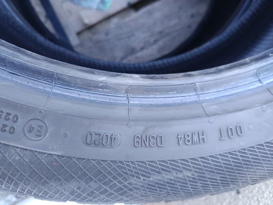 235 50 R 19. Continental Дот 4020