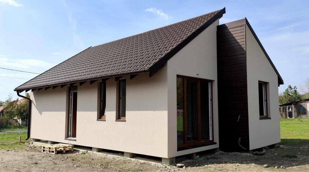 Vand case modulare izolate cu panouri sandwich