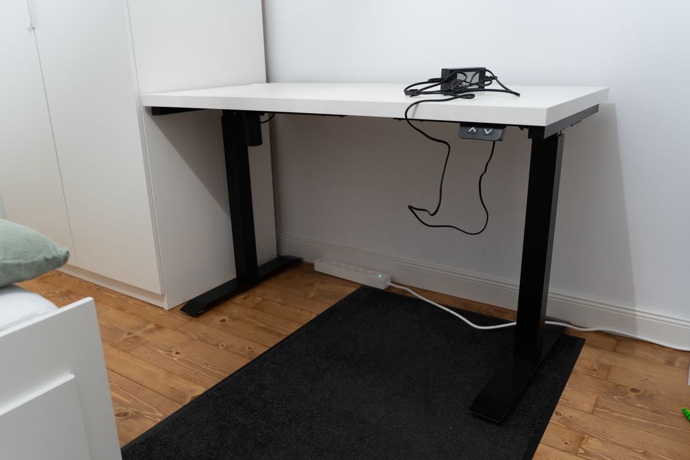 Birou reglabil pe inaltime (mecanism defect)