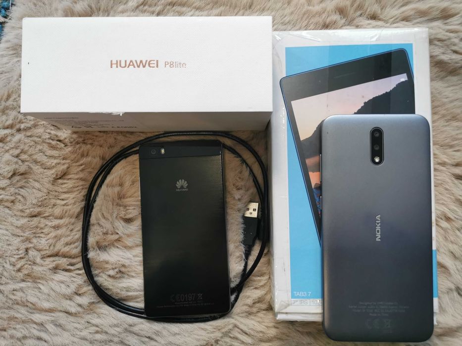 Смартфон с две sim карти Nokia 2.3, и смартфон Huawei p8lite