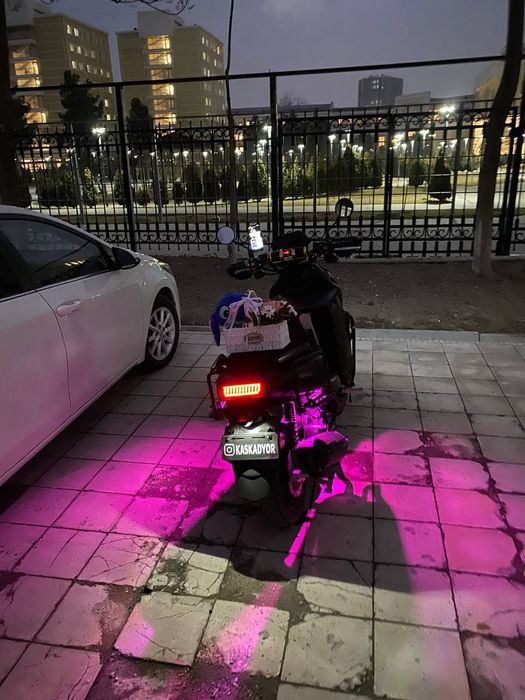 Tank skuteri sotiladi ili obmen bor iphone Samsung telefonlariga