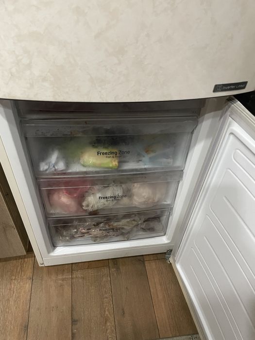Холодильник LG в отличном состоянии