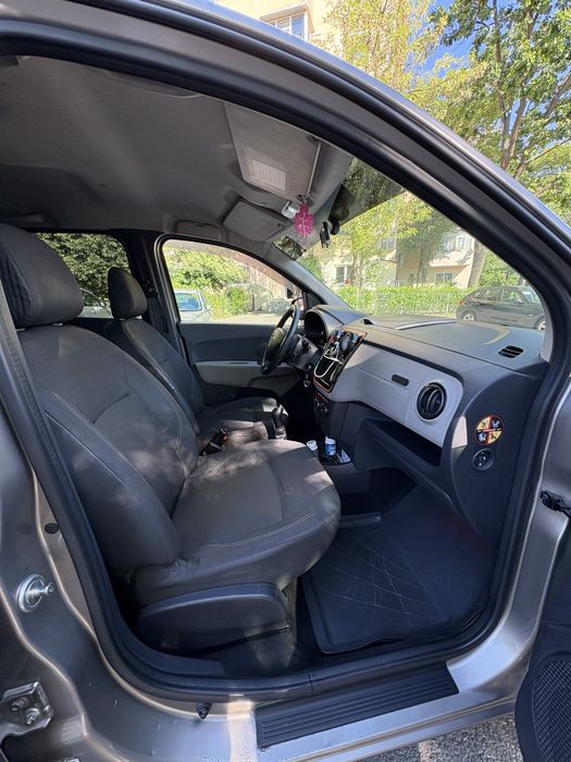 Vand dacia lodgy 1.5 dci 7 locuri