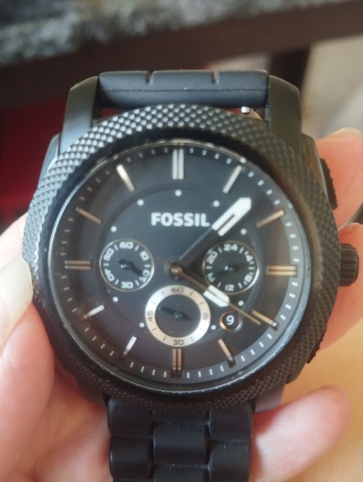Продам часы  fossil