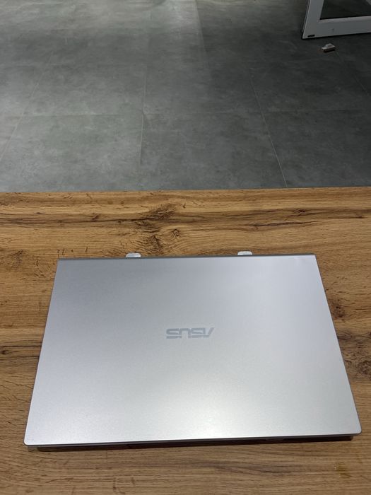 Ноутбук Asus X515