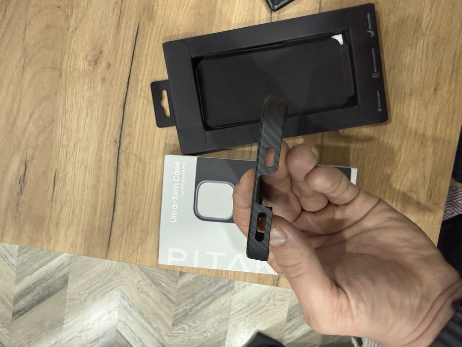 Pitaka ultra slim case iphone 16 Pro