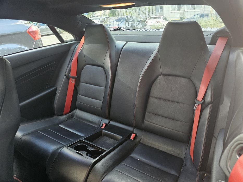 Mercedes-Benz E250 COUPE 9G-TRONIC