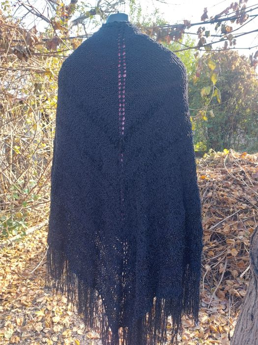 Шаль, платок,  косынка.