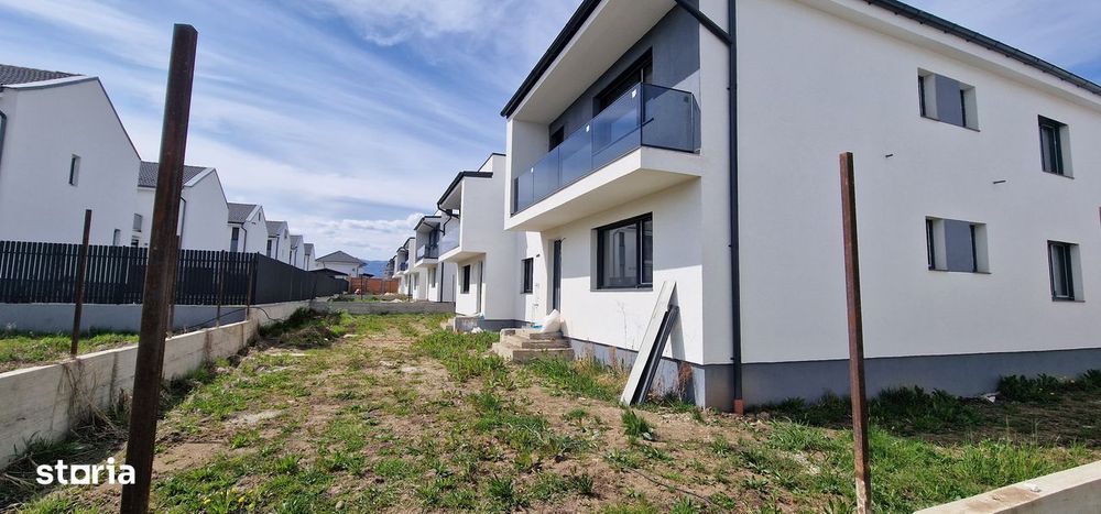 DIRECT DEZVOLTATOR, Casa tip cvadruplex, 170 mp curte libera