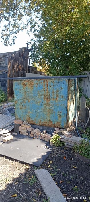 Продам      Емкасть.  Метал.
