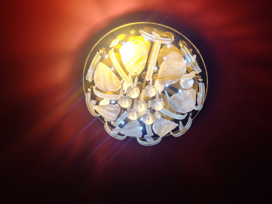 Люстра б/у в хорошем состоянии