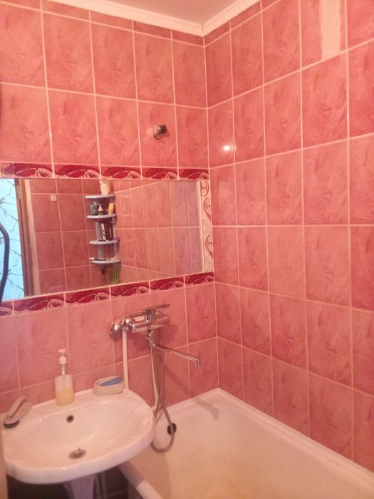 Продам 2 комнатную квартиру