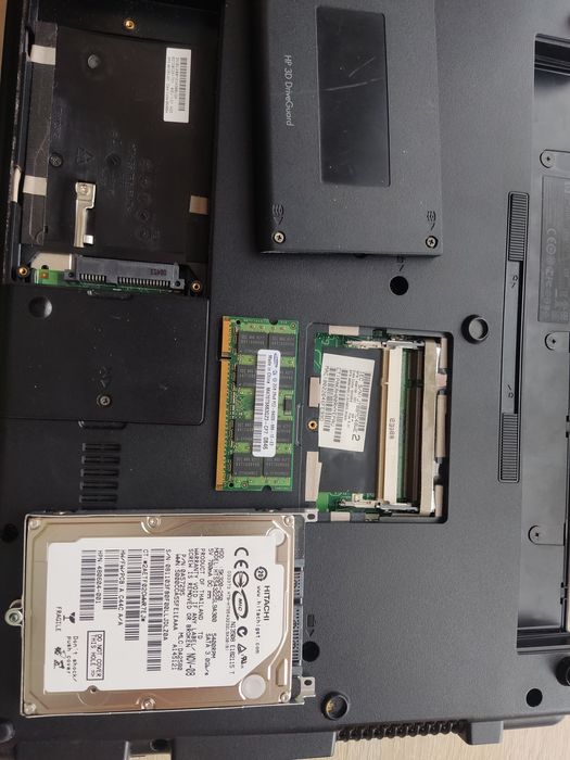 Продам рабочийHP Compaq 6735s