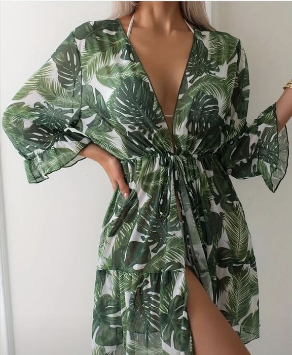 Продам накидку на купальник